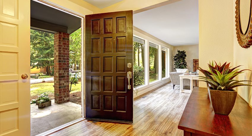 Larger than Life: Making Rooms Look Bigger with Clever Staging - bhgrealestateblog.com