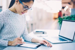 Seven Benefits of Having Clients Sign Documents Online Before a Closing