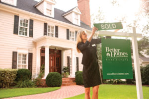 Learn How to Become a Real Estate Agent