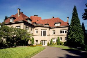 How to Sell a High-End Home During Any Market